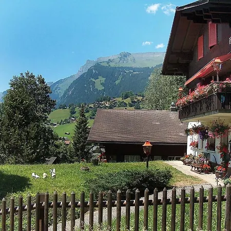 Mom - Alpine Boutique Apartments, Chalet Fagus, Terrace Studio Apartment Grindelwald